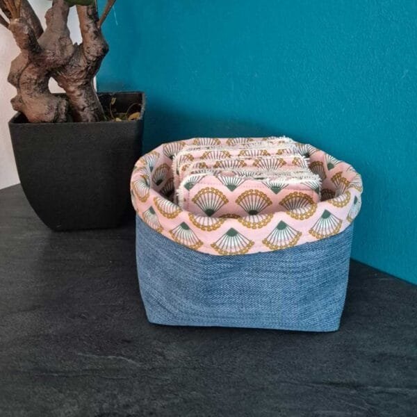 Panier et lot de 12 lingettes démaquillantes – Image 2